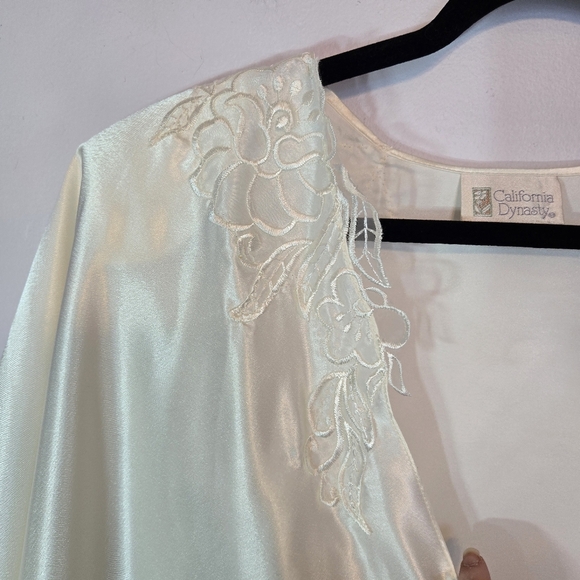 Expressions by California Dynasty beautiful VINTAGE bridal nite gown & robe set - Picture 11 of 16